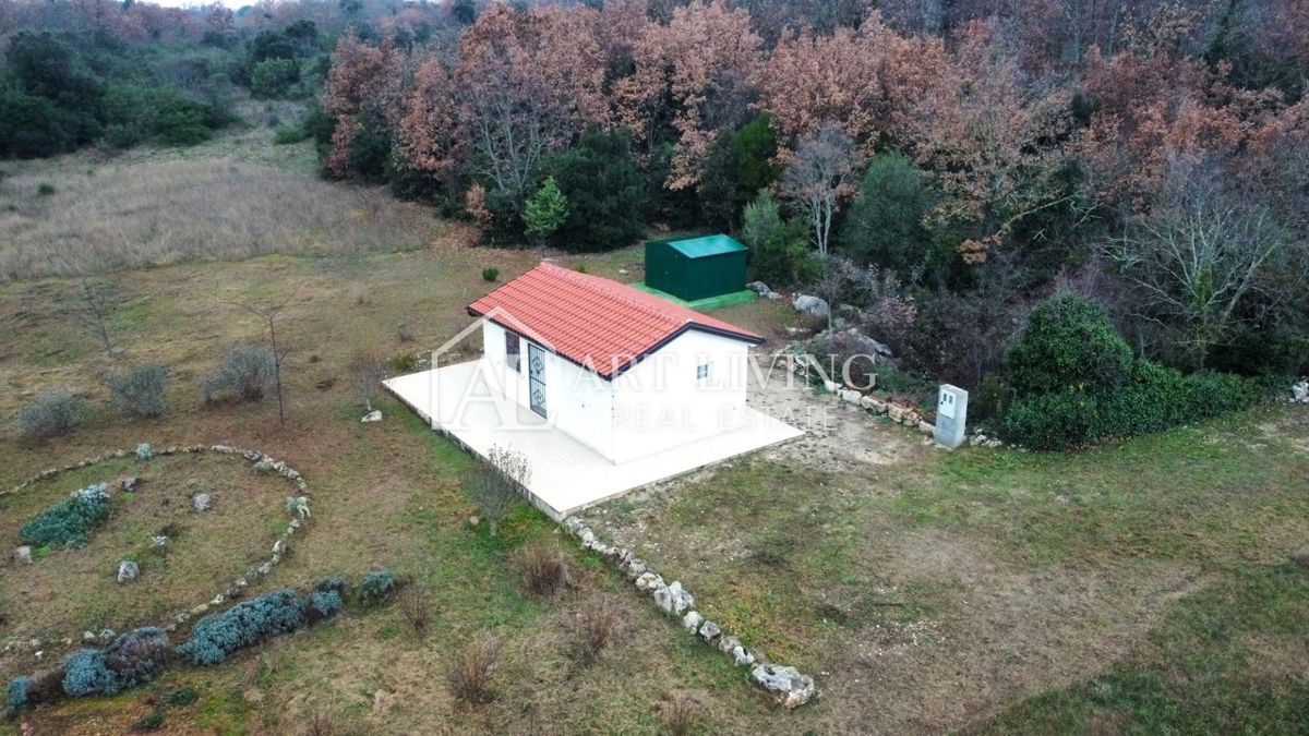 Istria, Rovigno, dintorni - una casa affascinante con un grande terreno