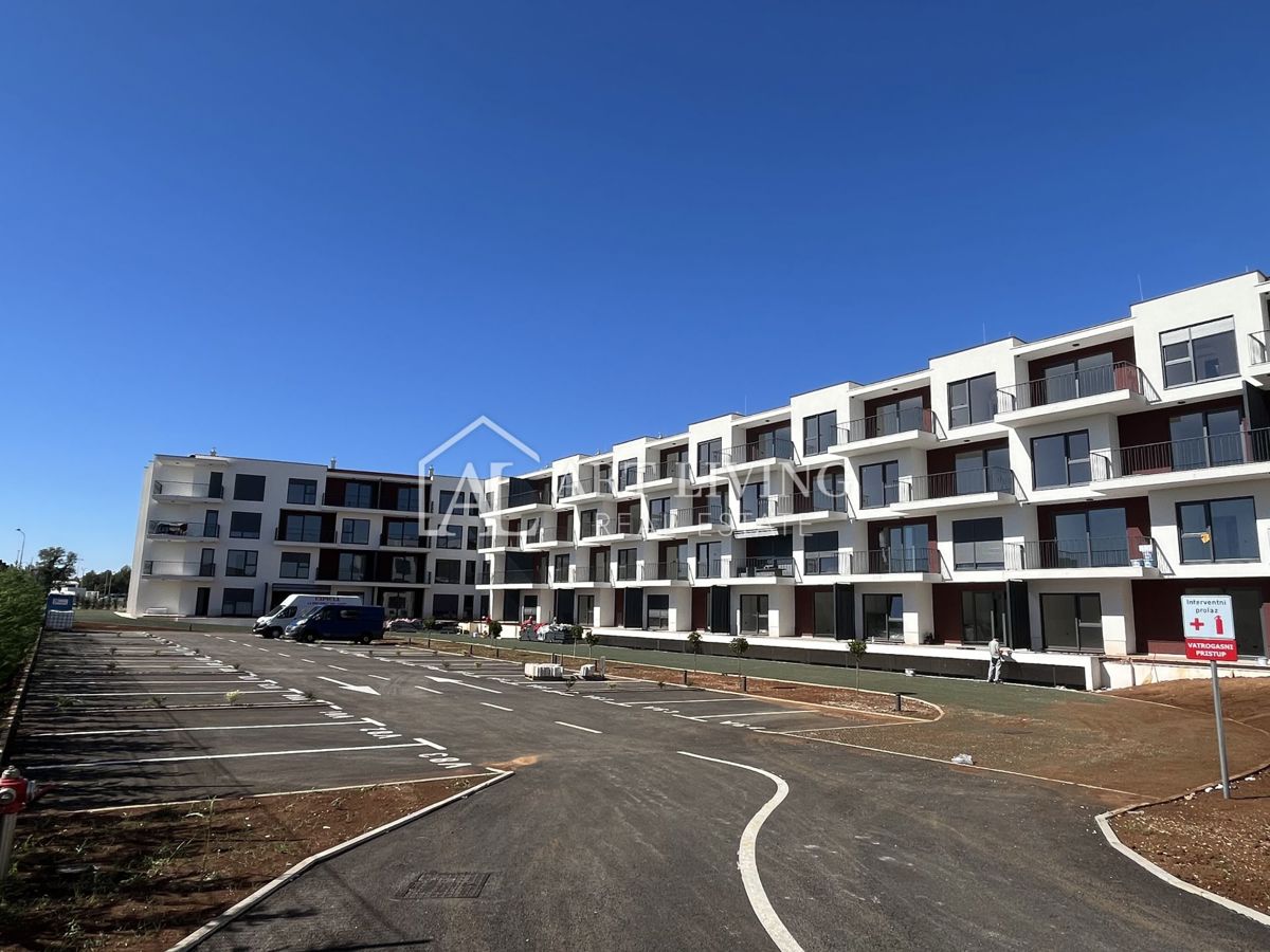 Istria, Umago - appartamento monolocale in una nuova costruzione in una posizione privilegiata