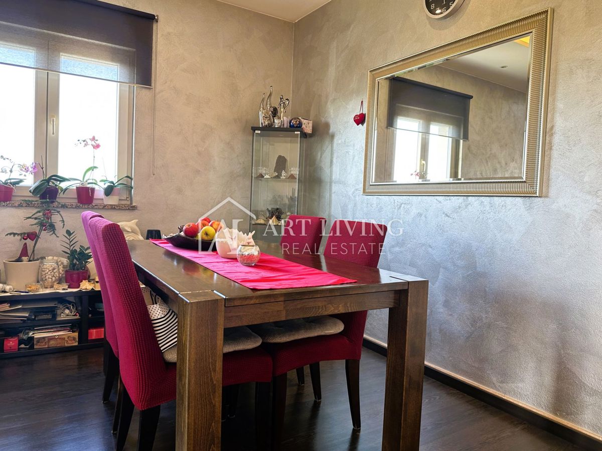 Istria, Umago, dintorni - moderno appartamento con due camere da letto in una posizione tranquilla e bella