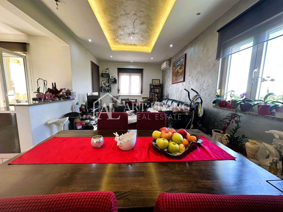 Istria, Umago, dintorni - moderno appartamento con due camere da letto in una posizione tranquilla e bella