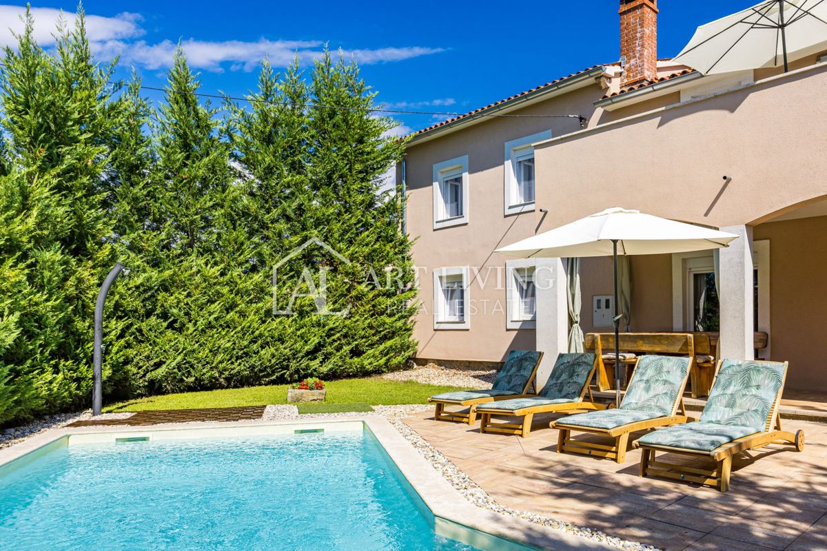 Istria, Sanvincenti, dintorni - una casa spaziosa con piscina in una posizione tranquilla e bella