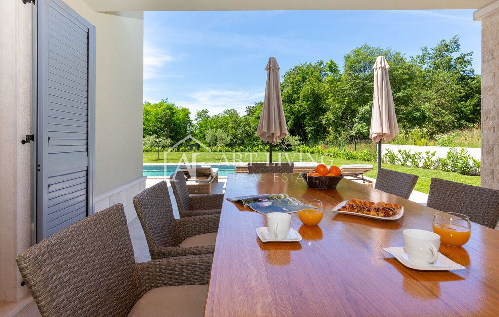 Istria, Labin, dintorni - una bella casa con una grande piscina e un bellissimo giardino 