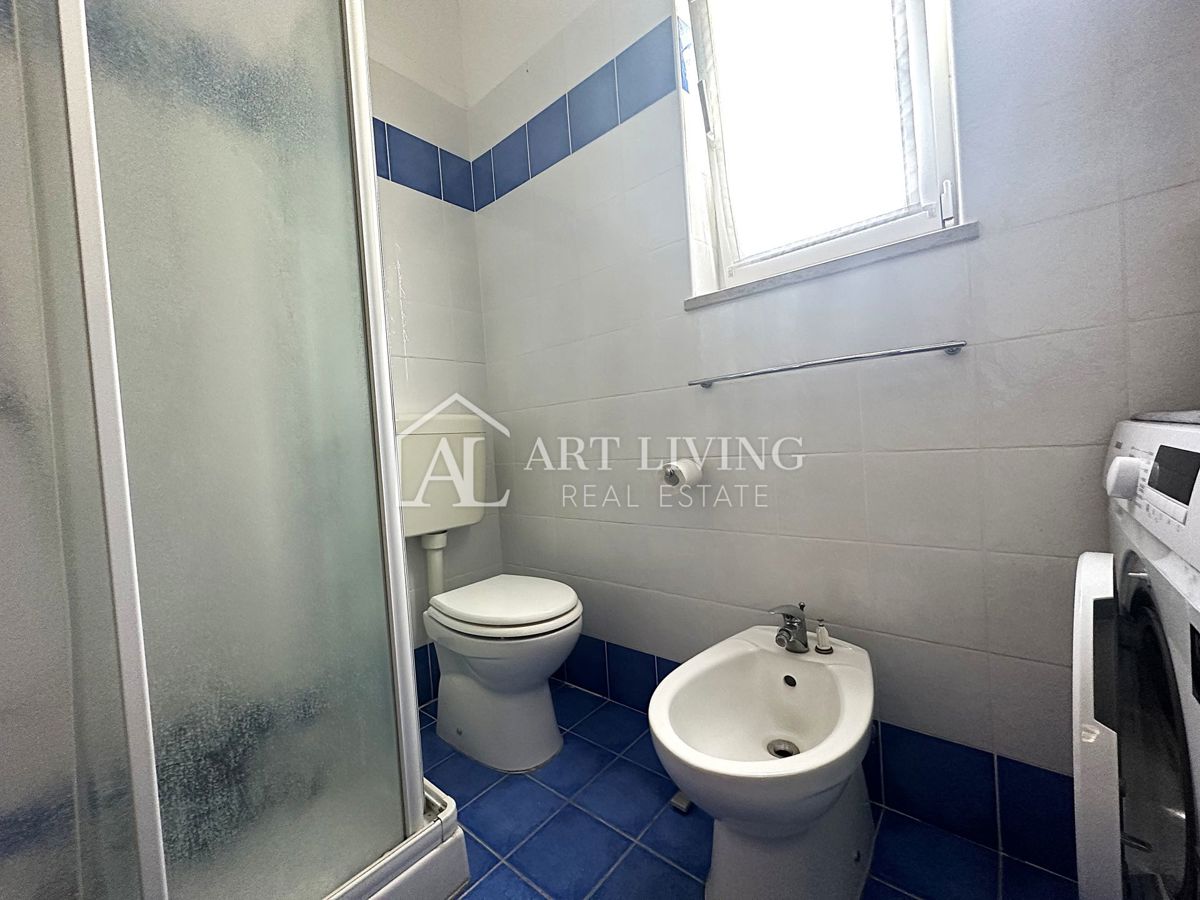 Umago, dintorni - OCCASIONE UNICA, appartamento con due camere da letto con splendida vista mare