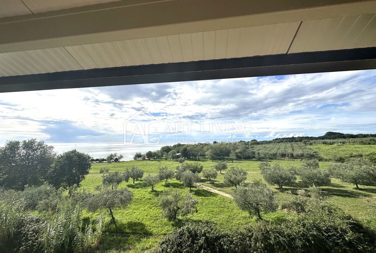 Umago, dintorni - OCCASIONE UNICA, appartamento con due camere da letto con splendida vista mare
