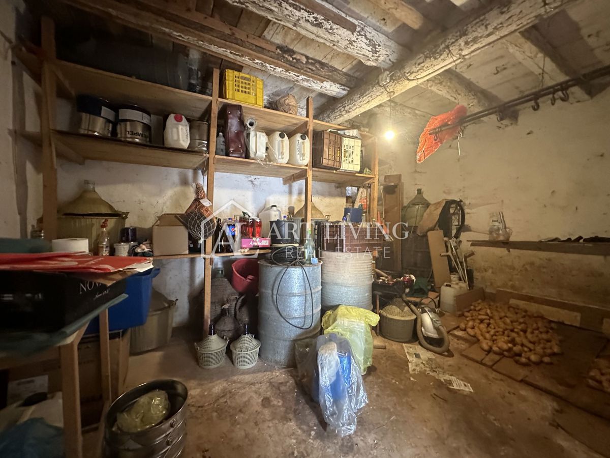 Istria, Umago, dintorni - autentica casa in pietra istriana - OCCASIONE!