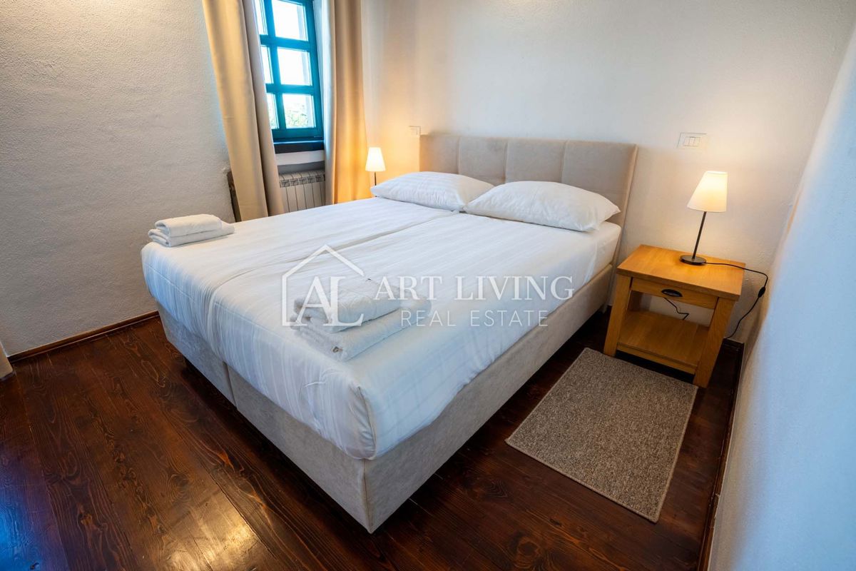 Parenzo, dintorni - lussuosa villa rustica con piscina