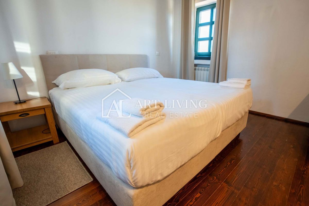 Parenzo, dintorni - lussuosa villa rustica con piscina