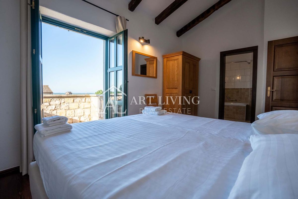 Parenzo, dintorni - lussuosa villa rustica con piscina