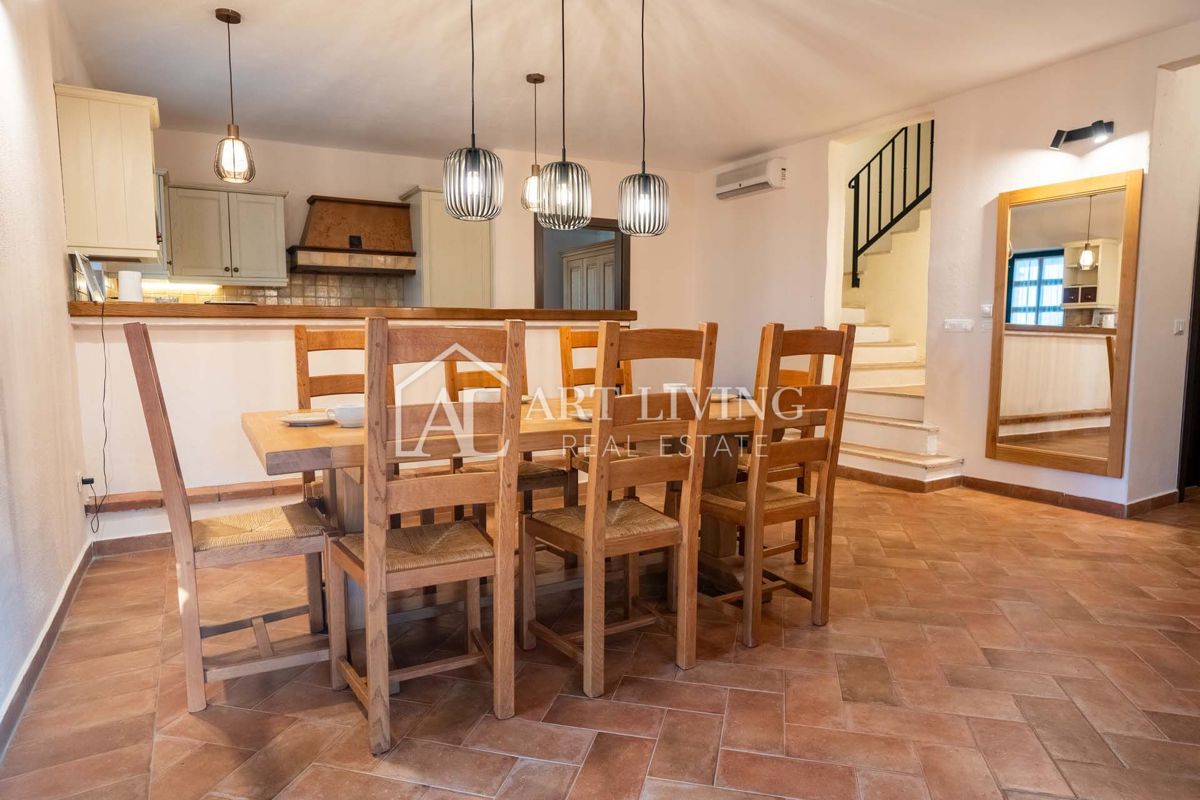 Parenzo, dintorni - lussuosa villa rustica con piscina