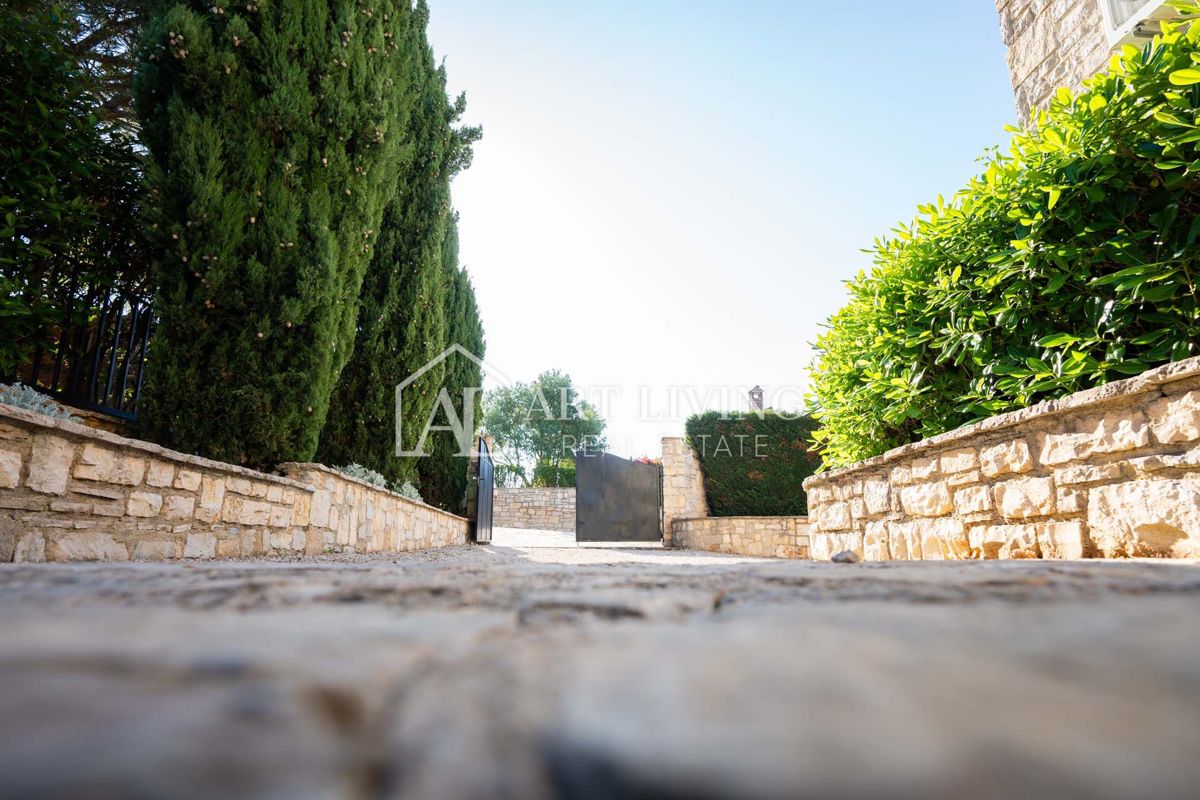 Parenzo, dintorni - lussuosa villa rustica con piscina