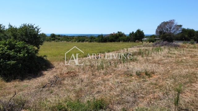 Dignano - dintorni, attraente terreno edificabile con vista mare