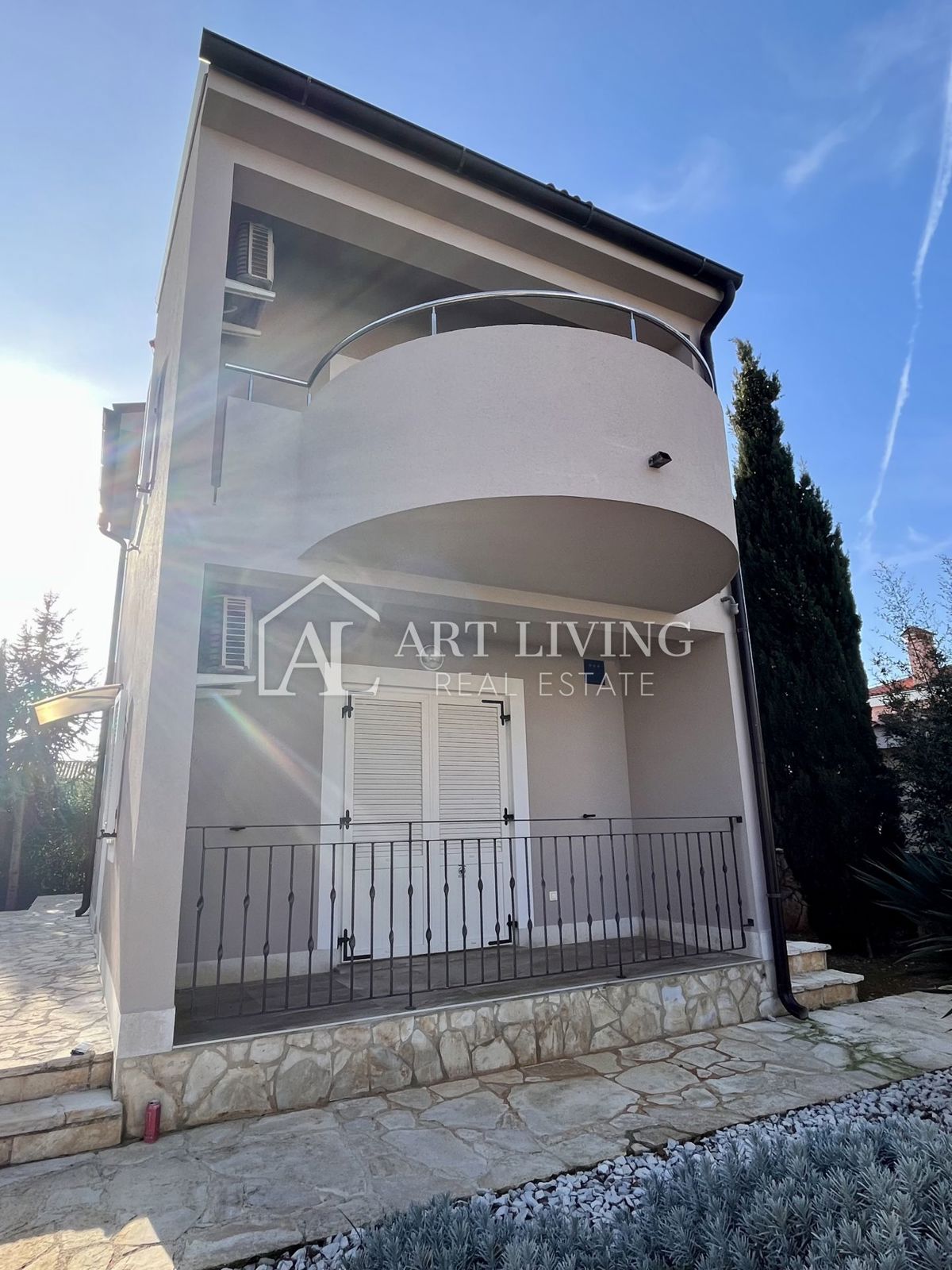 ISTRIA, POLA, dintorni - moderna casa indipendente a soli 150 m dal mare