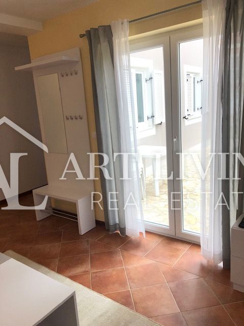 ISTRIA, POLA, dintorni - moderna casa indipendente a soli 150 m dal mare