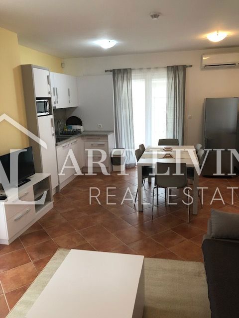 ISTRIA, POLA, dintorni - moderna casa indipendente a soli 150 m dal mare
