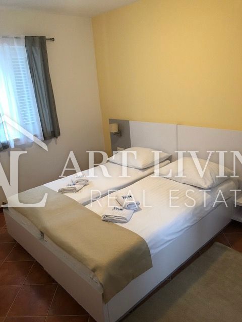 ISTRIA, POLA, dintorni - moderna casa indipendente a soli 150 m dal mare