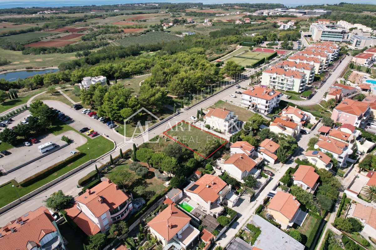 Umago, Crveni Vrh - ESCLUSIVO - terreno edificabile con progetto in posizione eccezionale