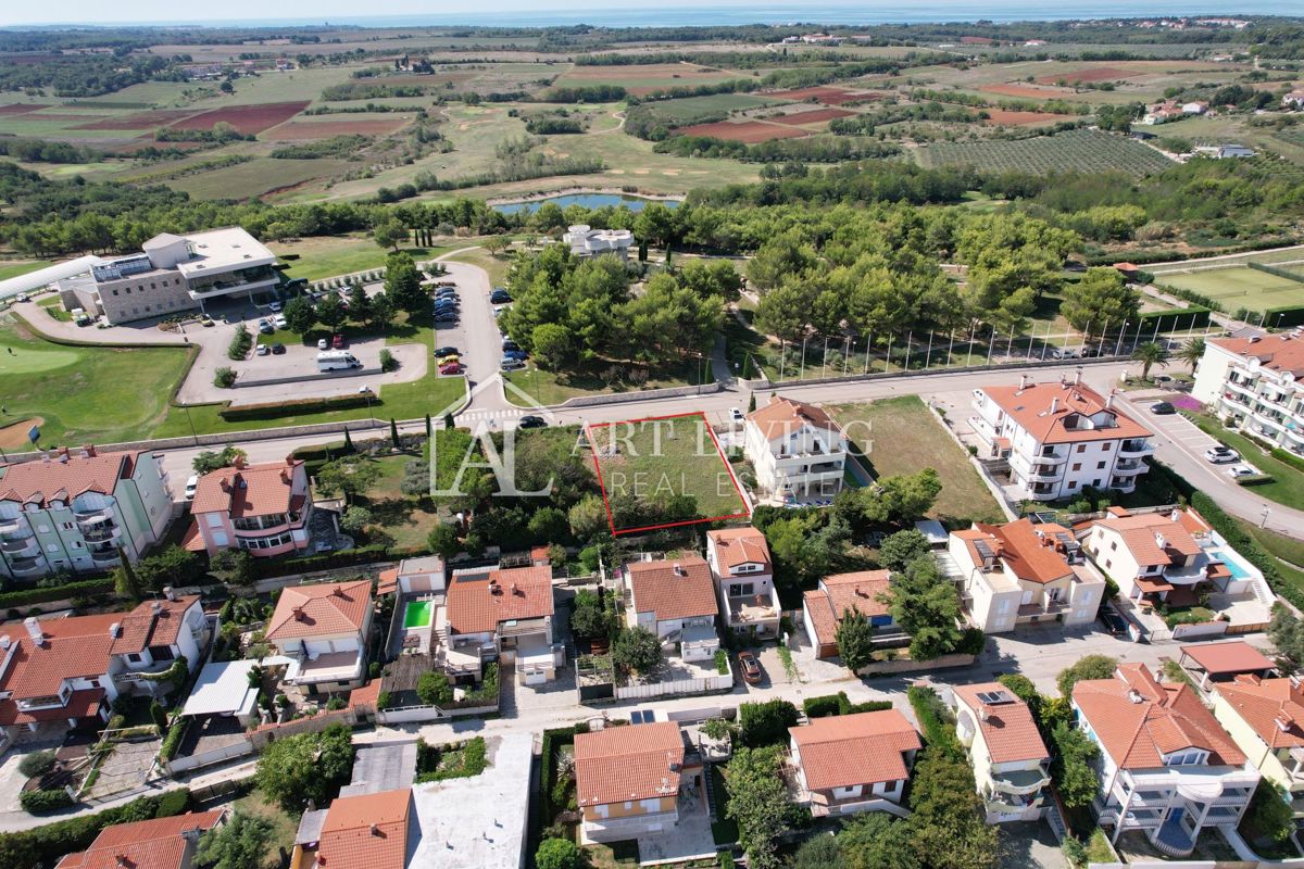 Umago, Crveni Vrh - ESCLUSIVO - terreno edificabile con progetto in posizione eccezionale