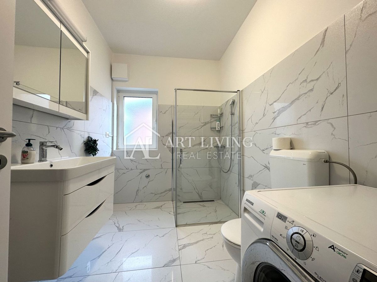 Umago, dintorni - grazioso appartamento con due camere da letto in una posizione tranquilla e bellissima