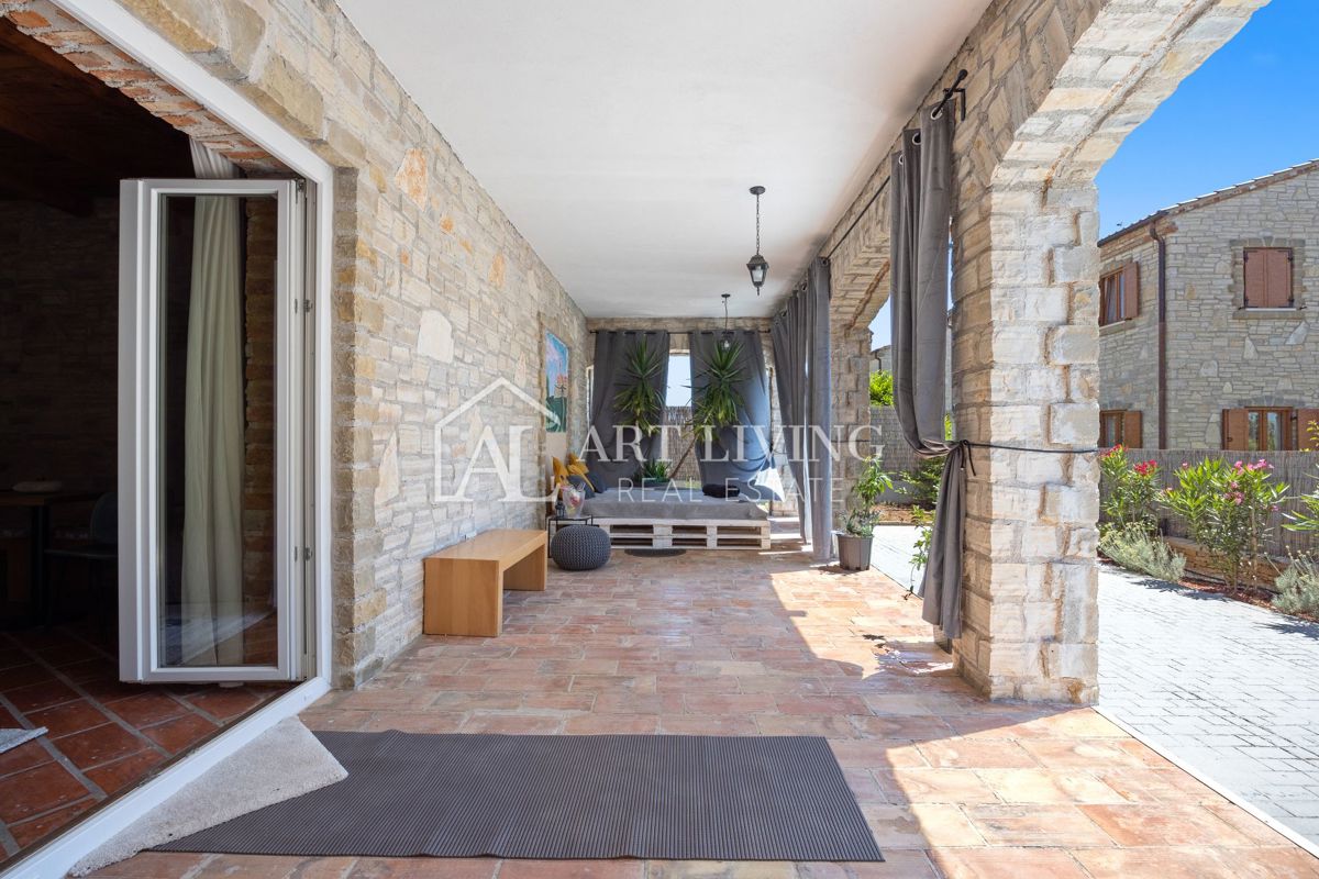 Istria, Svetvinčenat, dintorni – affascinante villa in stile istriano