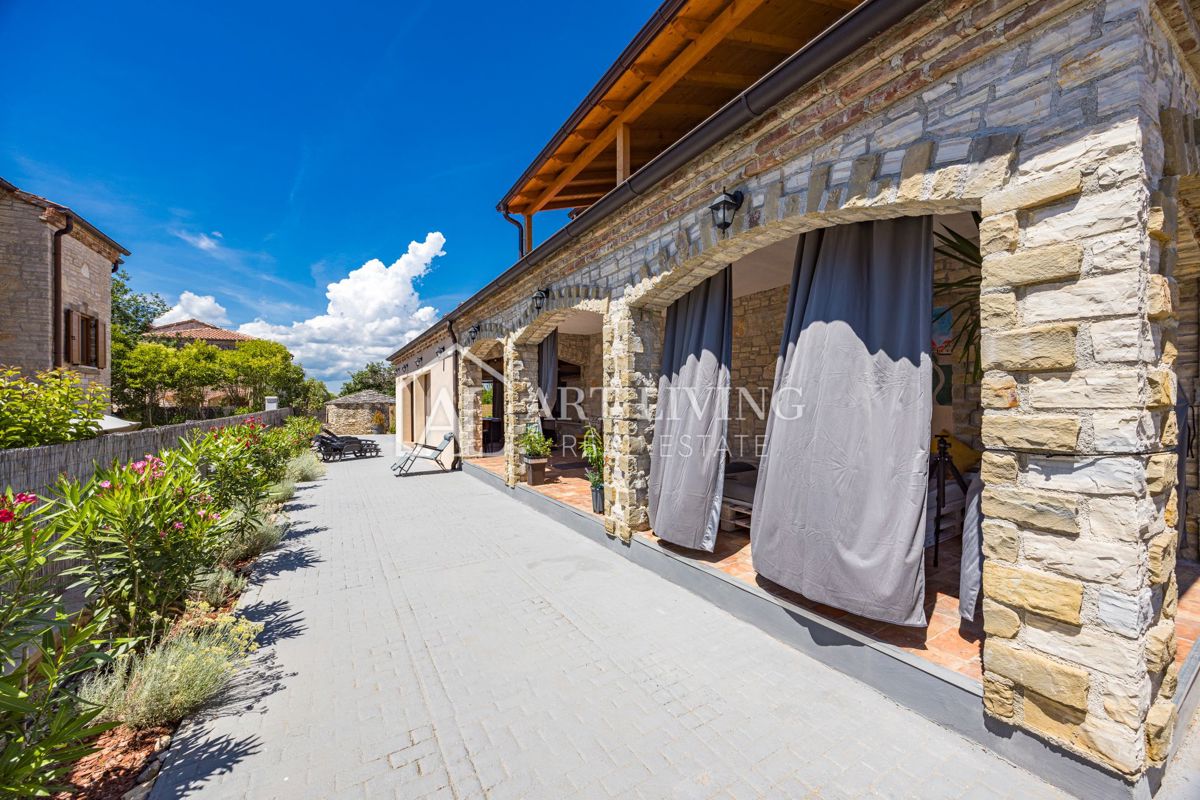 Istria, Svetvinčenat, dintorni – affascinante villa in stile istriano