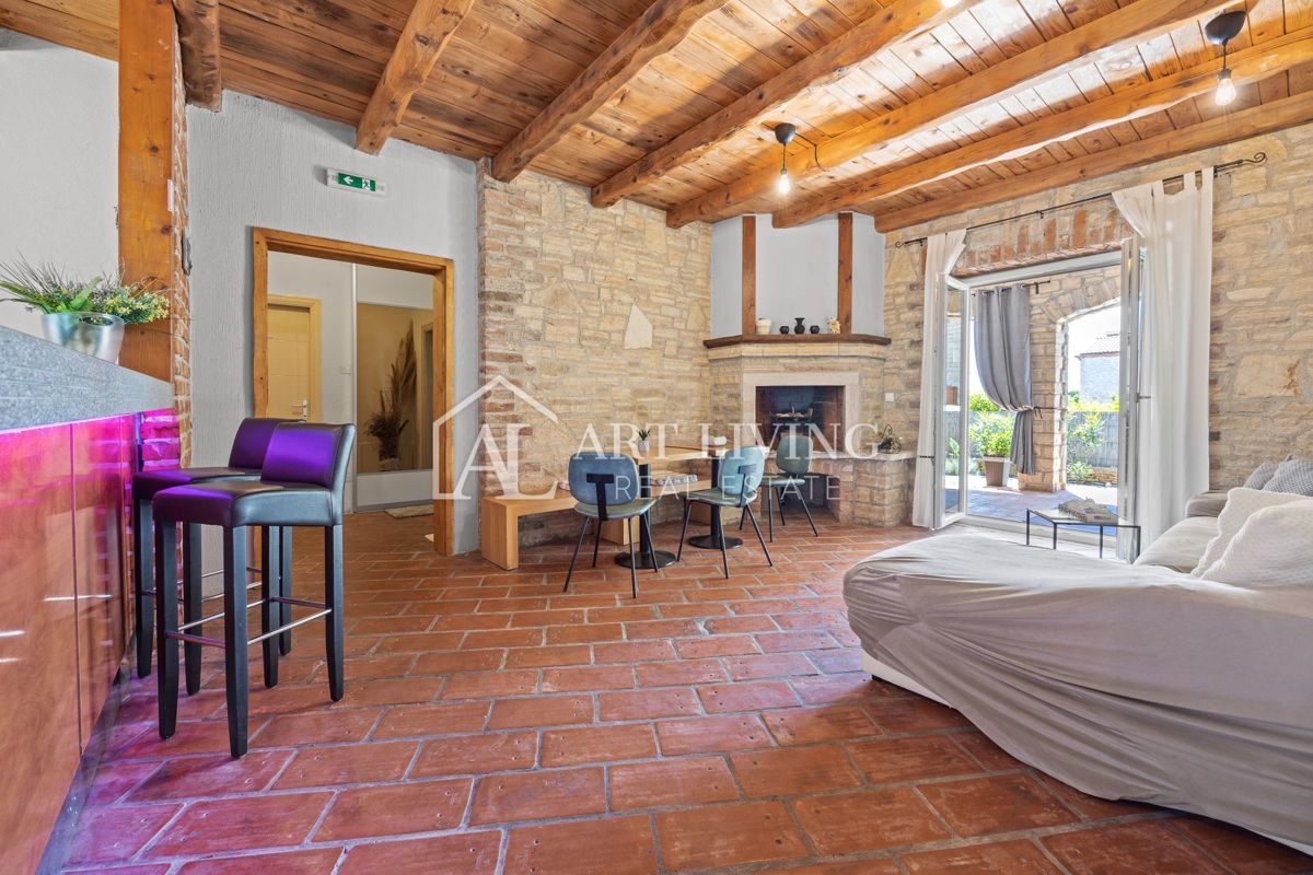 Istria, Svetvinčenat, dintorni – affascinante villa in stile istriano