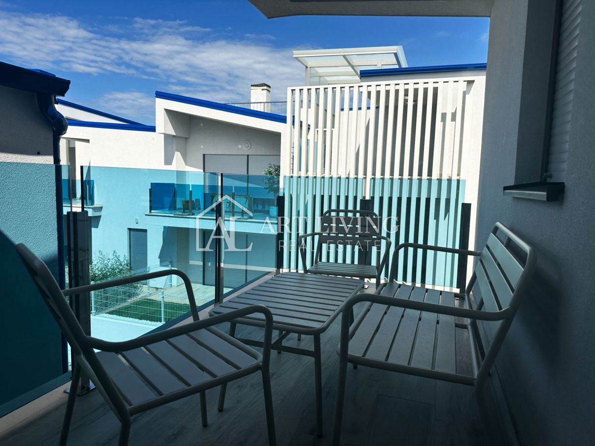 Umago, dintorni - OCCASIONE, appartamento modernamente arredato in una posizione TOP con vista mare