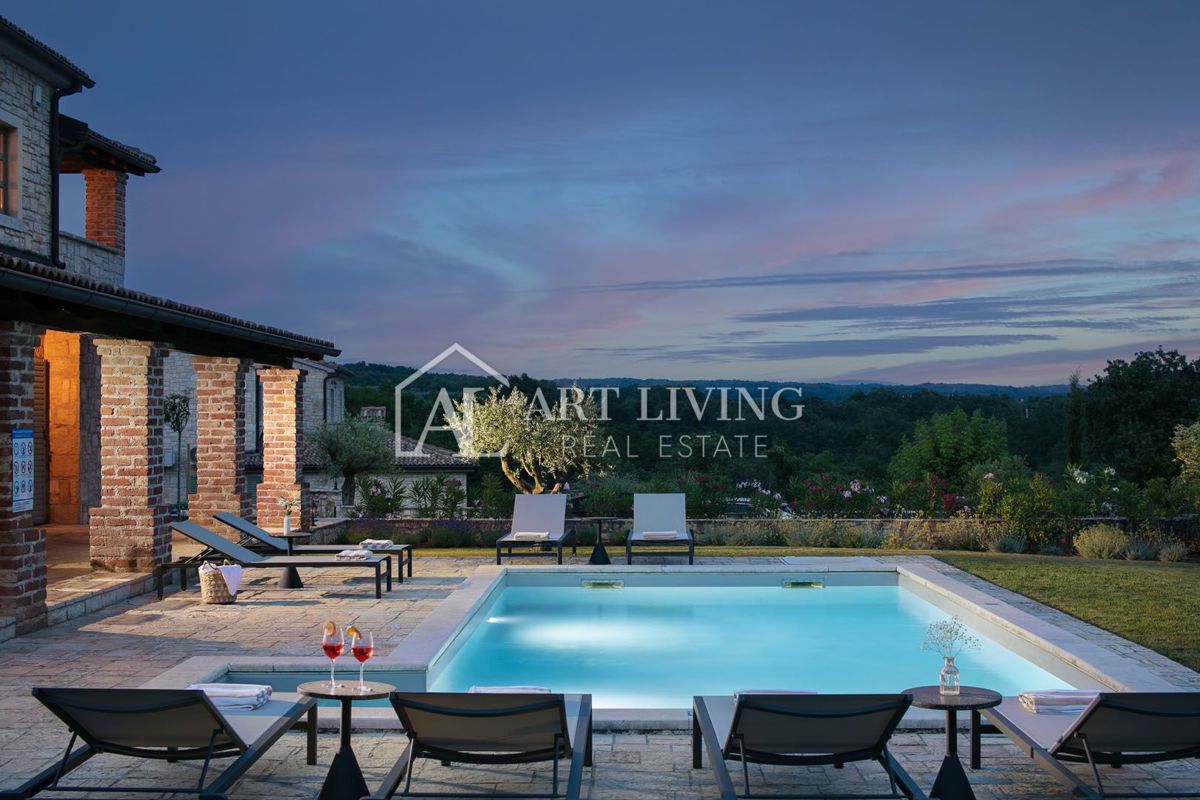 Dintorni di Parenzo, lussuosa villa in pietra in stile rustico con piscina