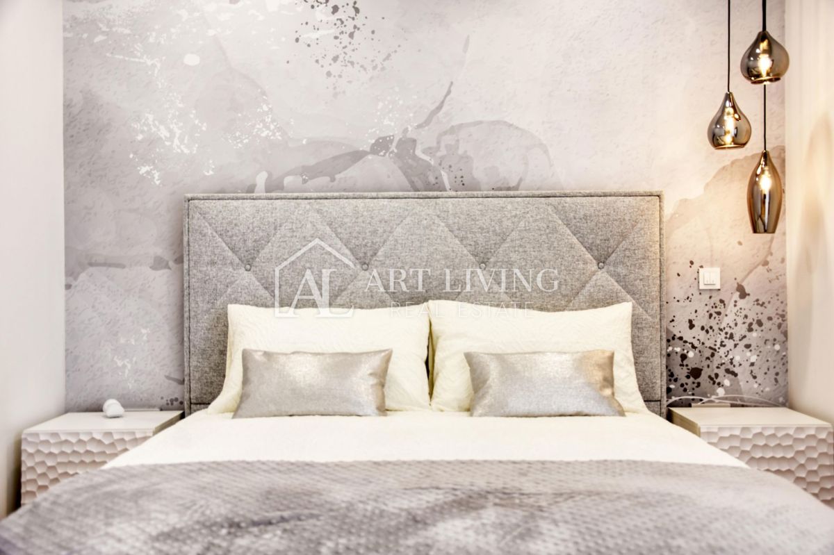 Parenzo, lussuoso appartamento con tre camere da letto, 100 m2, a 800 m dal mare