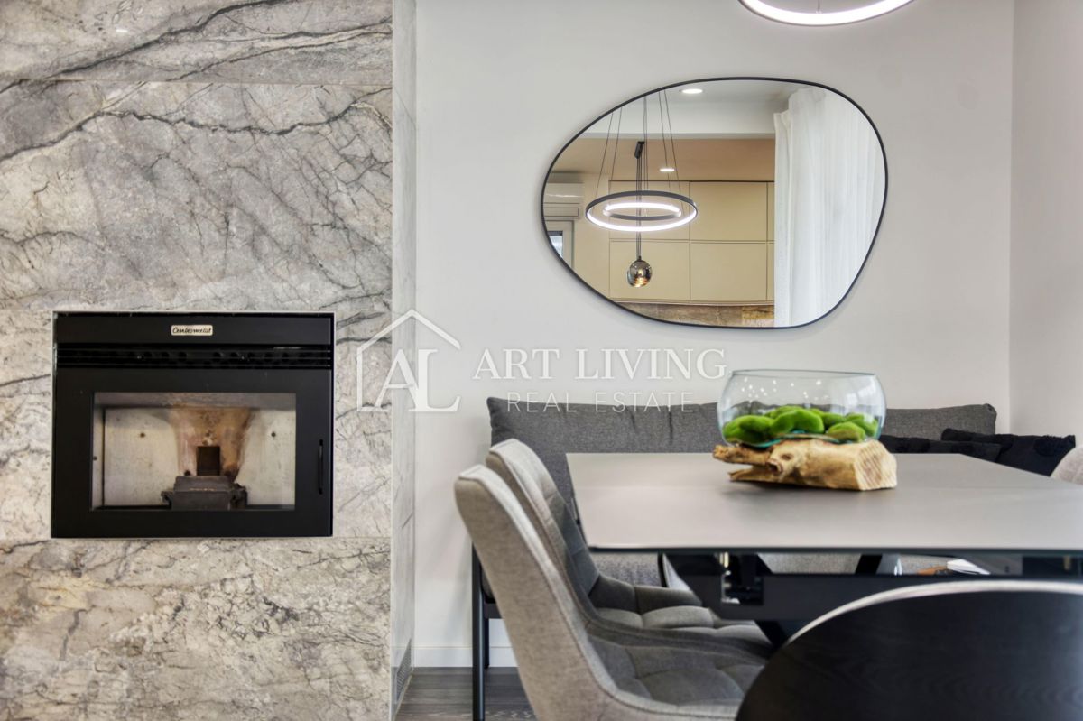 Parenzo, lussuoso appartamento con tre camere da letto, 100 m2, a 800 m dal mare