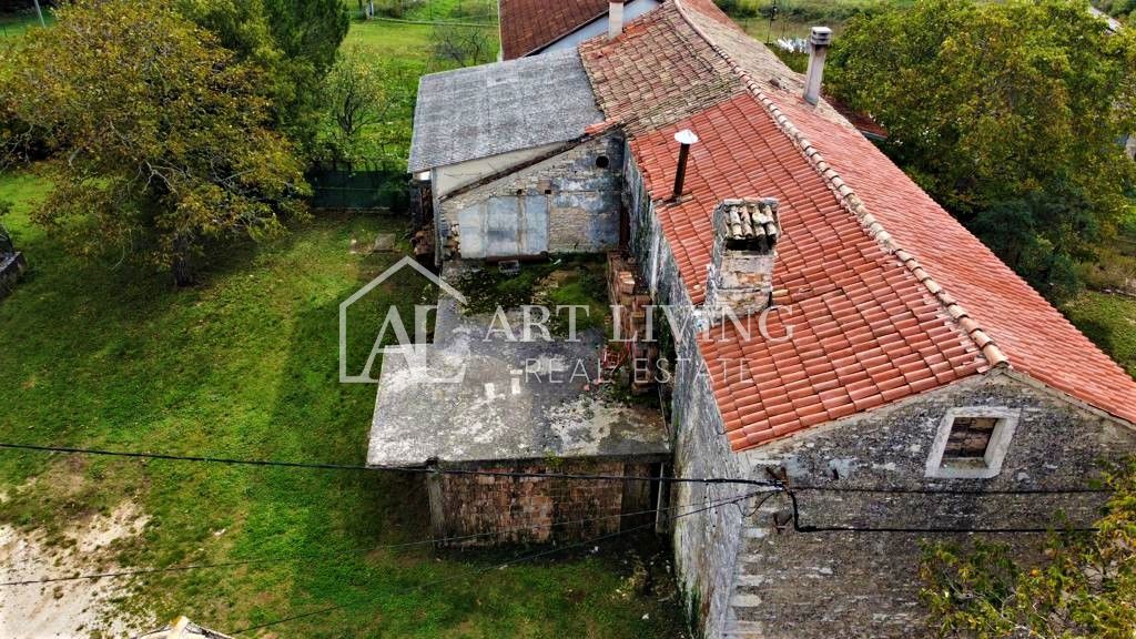 Grožnjan-dintorni, tenuta autoctona istriana in una bella posizione