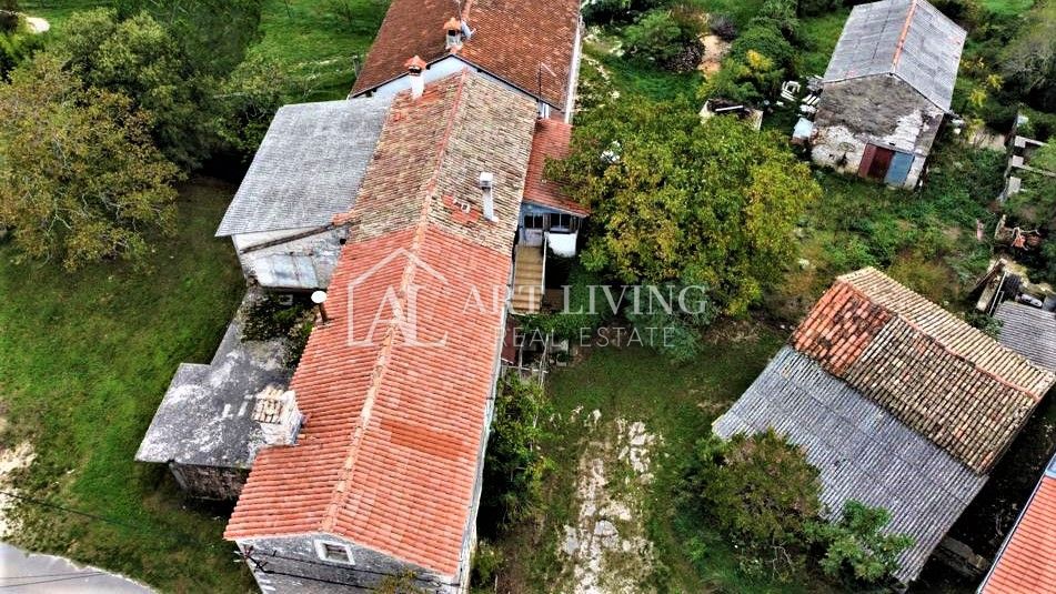 Grisignana, dintorni - Autentica casa in pietra istriana da ristrutturare