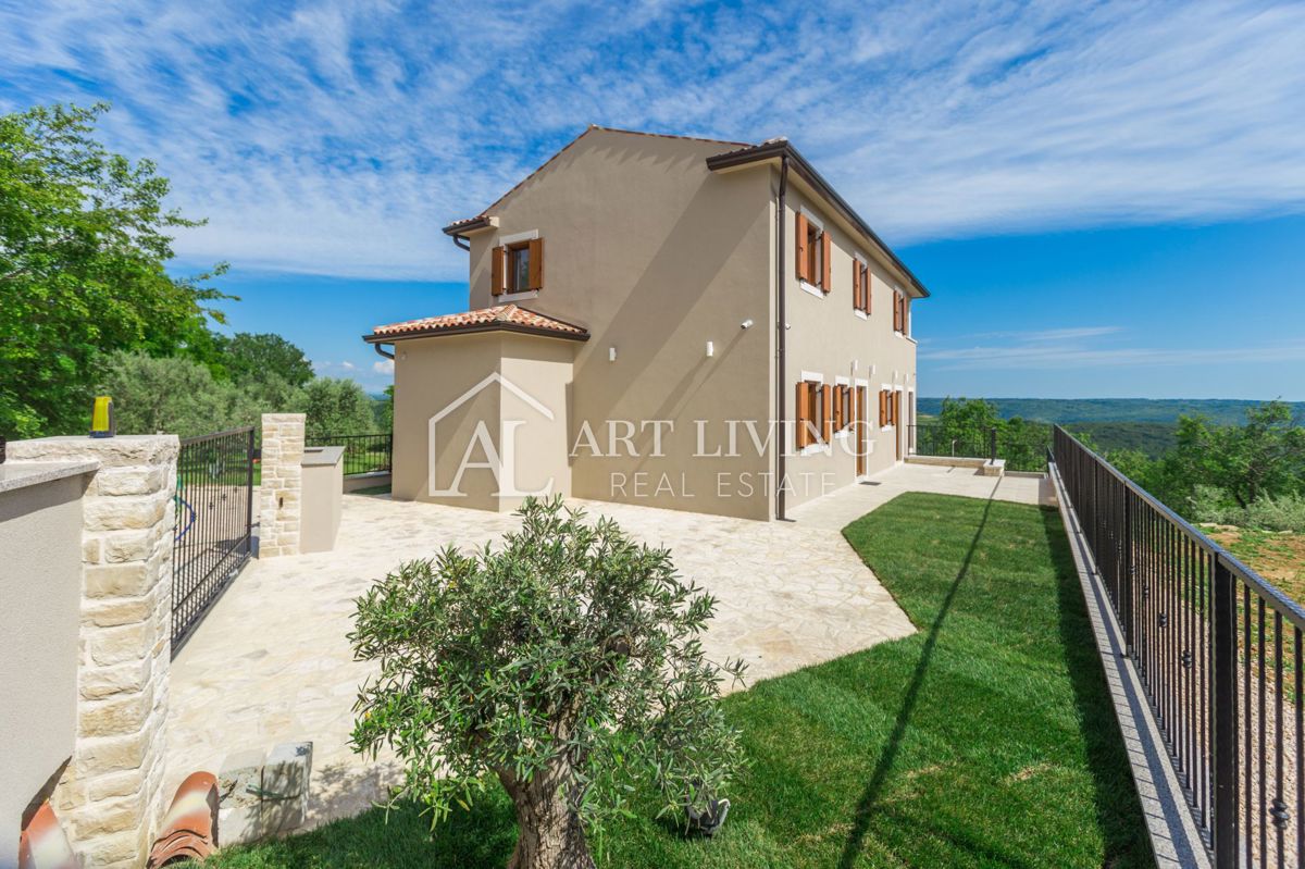 Zona di Buie, Villa in pietra d'Istria unica con piscina e vista mare