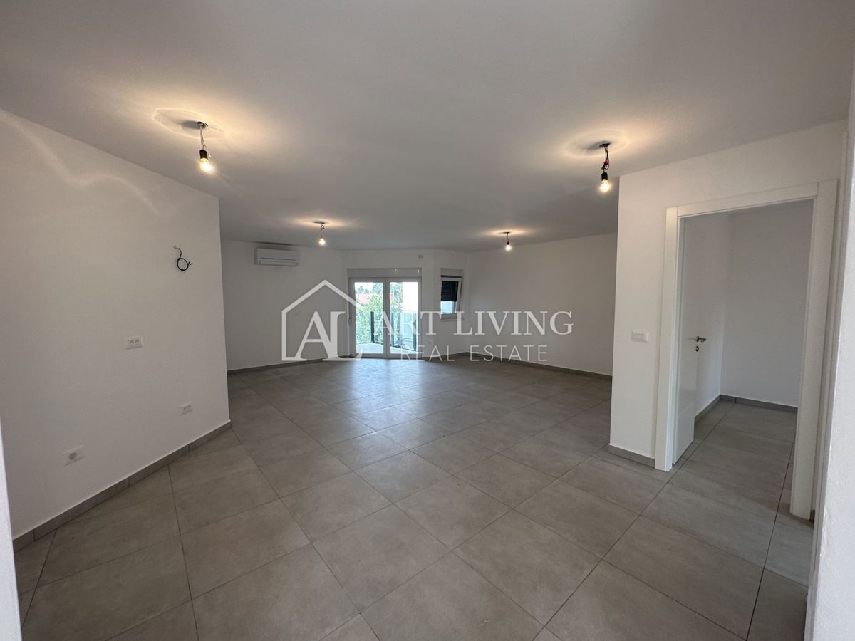 Umago - dintorni, grazioso appartamento in TOP!!! posizione con vista sul mare