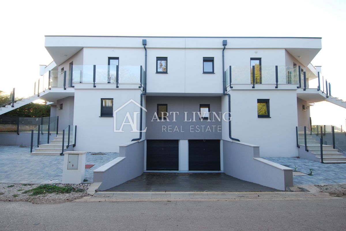 Umago - dintorni, grazioso appartamento in TOP!!! posizione con vista sul mare