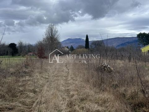 Istria, Kršan - ampio terreno edificabile con bellissima vista sul Učka