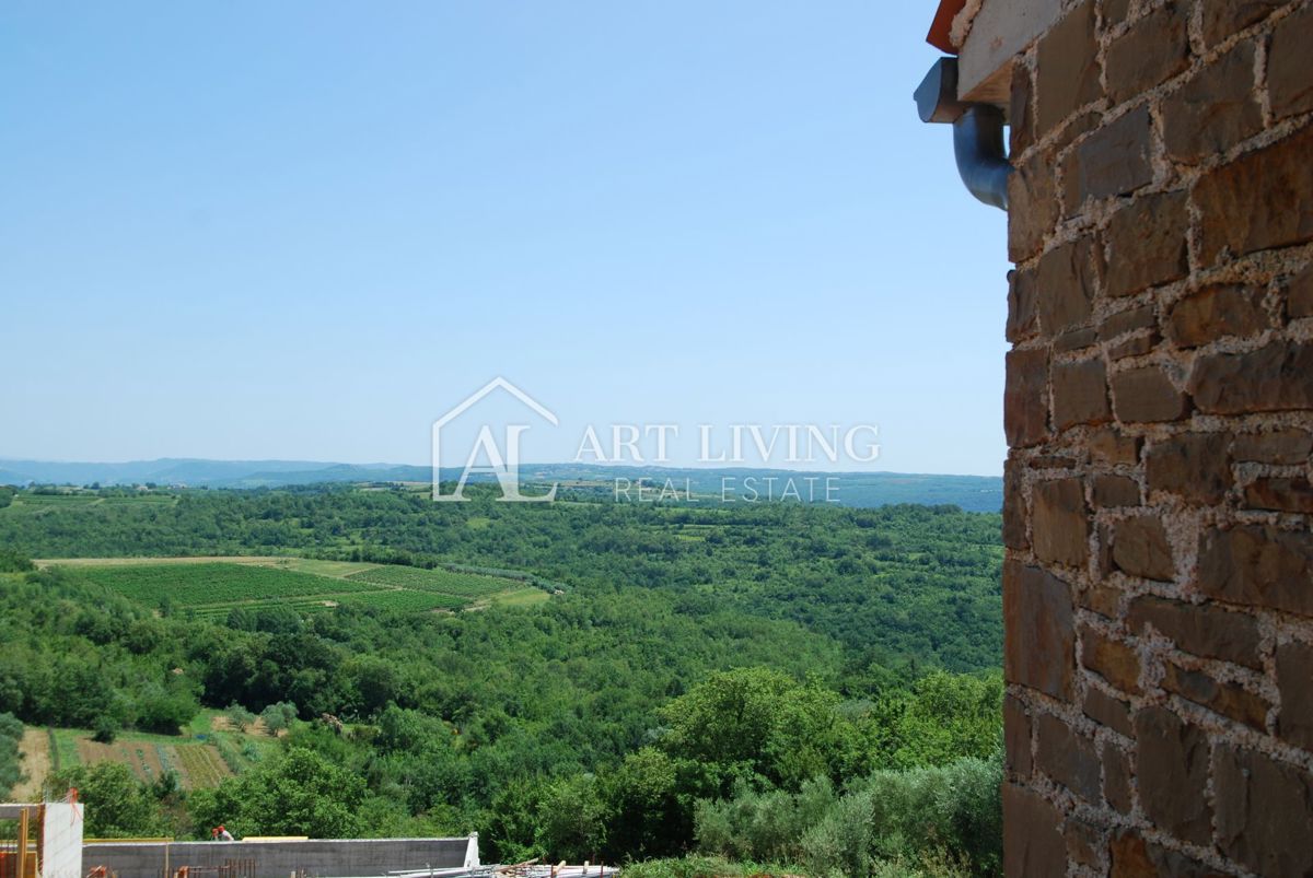 Istria, Buie, dintorni - casa a schiera in pietra in stile istriano