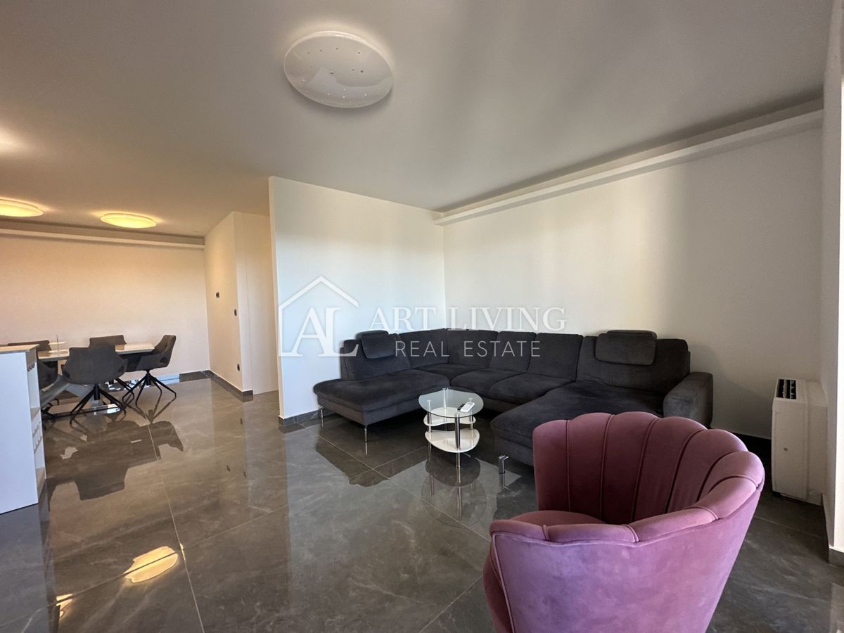 UMAGO - lussuoso appartamento con tre camere da letto, 134 m2, posizione TOP!!!