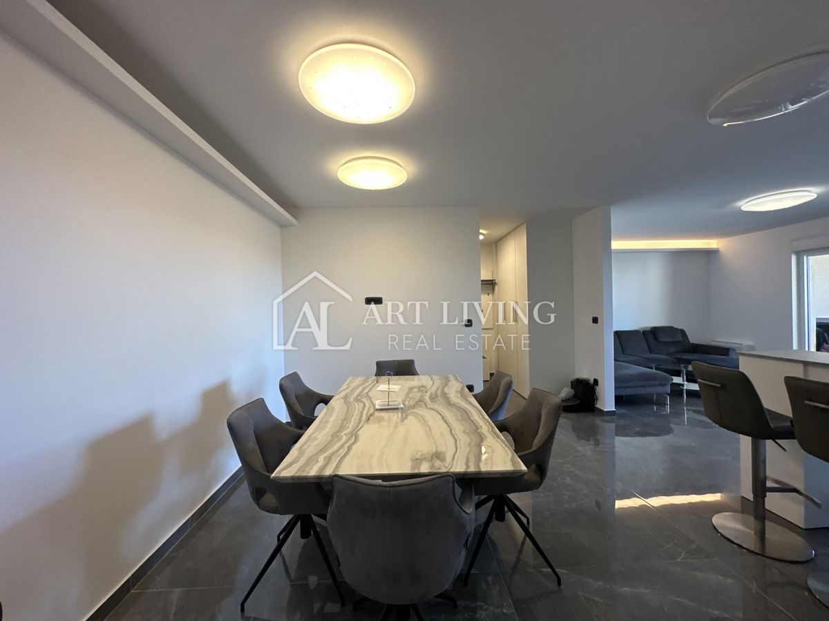 UMAGO - lussuoso appartamento con tre camere da letto, 134 m2, posizione TOP!!!