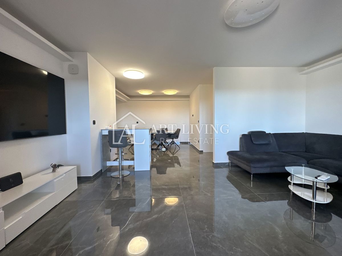 UMAGO - lussuoso appartamento con tre camere da letto, 134 m2, posizione TOP!!!