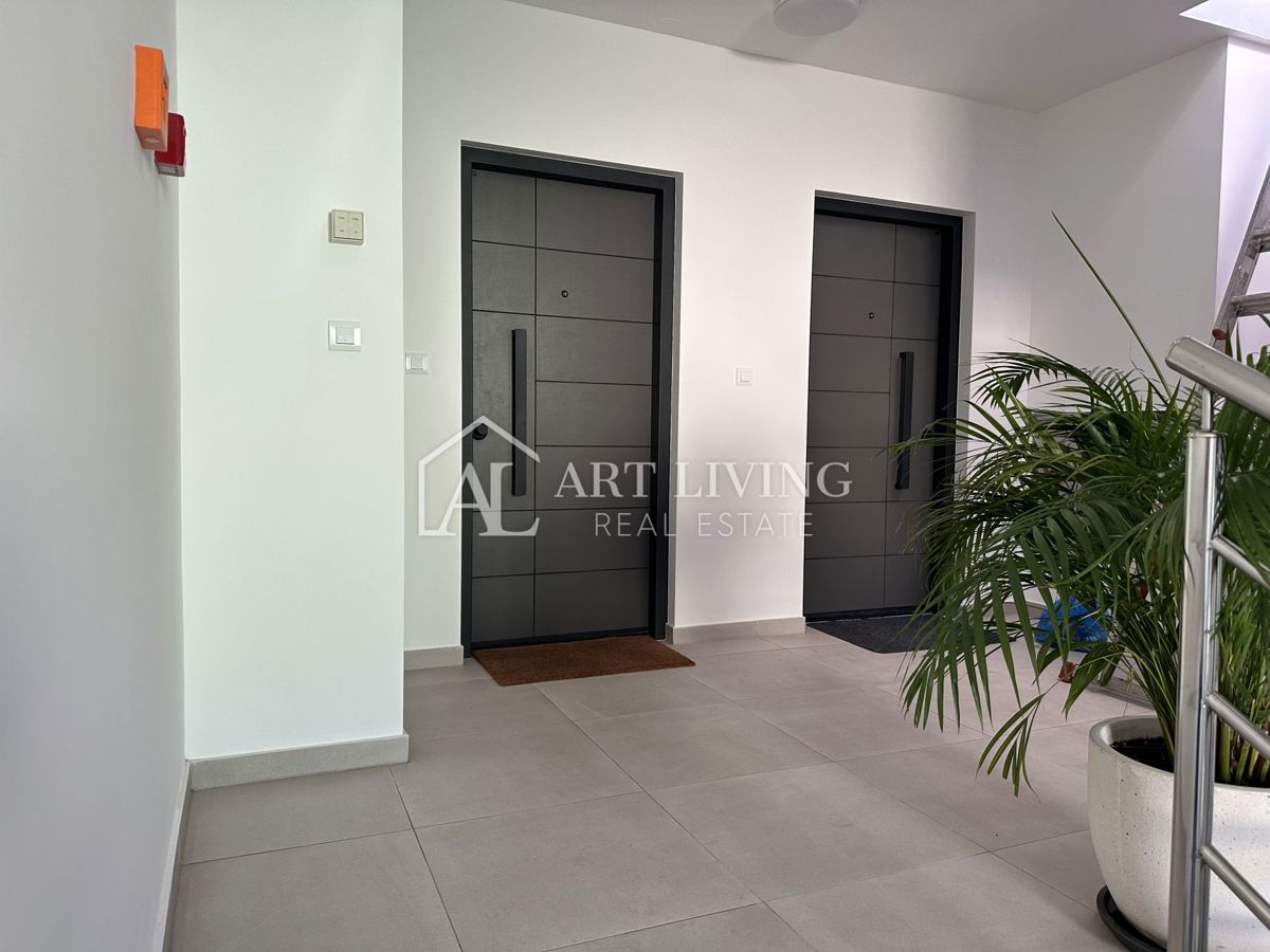 UMAGO - lussuoso appartamento con tre camere da letto, 134 m2, posizione TOP!!!