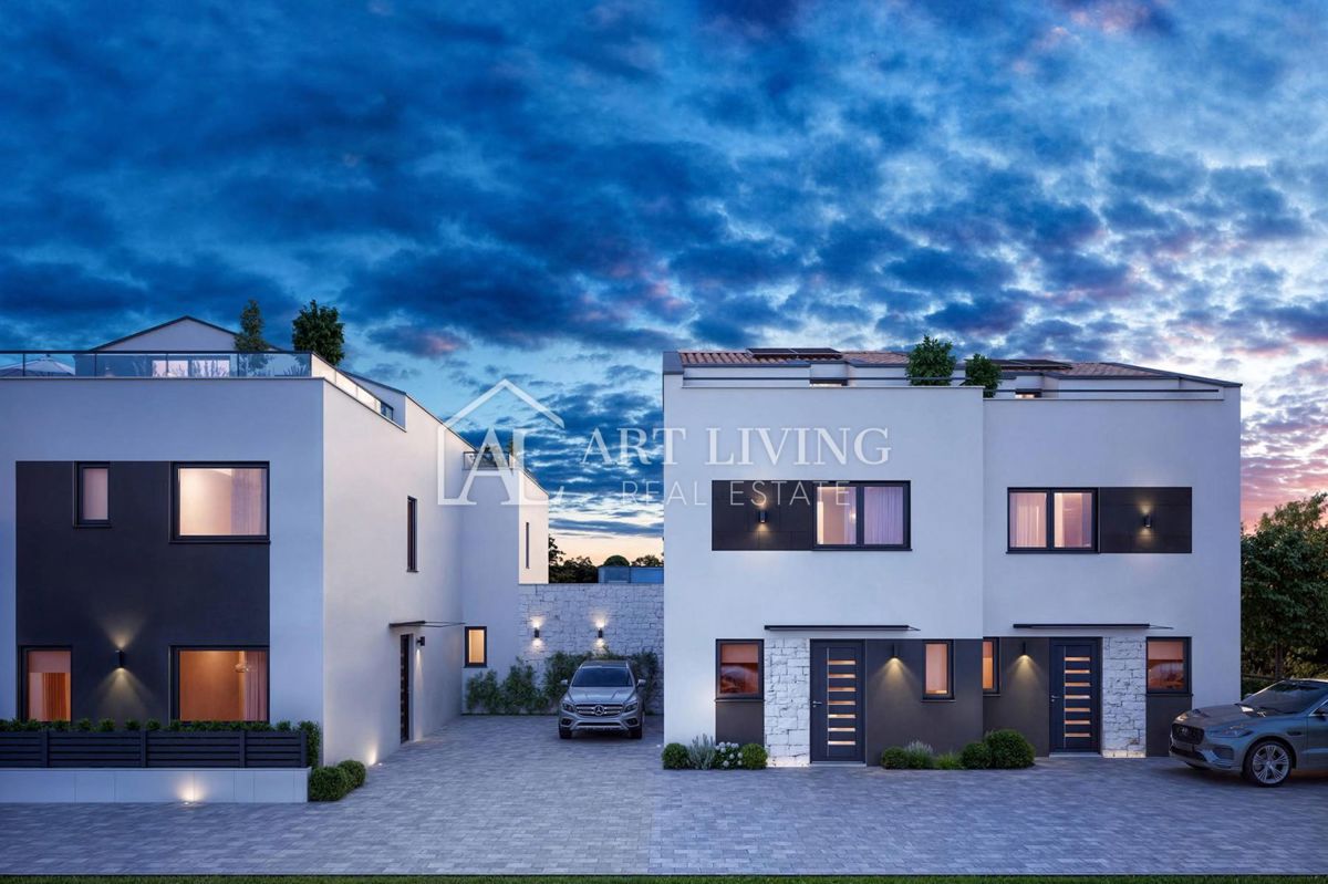 Parenzo - moderna casa a schiera con piscina in ottima posizione - NUOVA COSTRUZIONE!