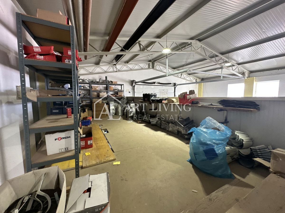 Umago, dintorni - Capannone industriale, 280 m², in vendita o in affitto a lungo termine