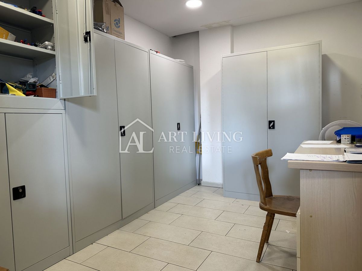 Umago, dintorni - Capannone industriale, 280 m², in vendita o in affitto a lungo termine