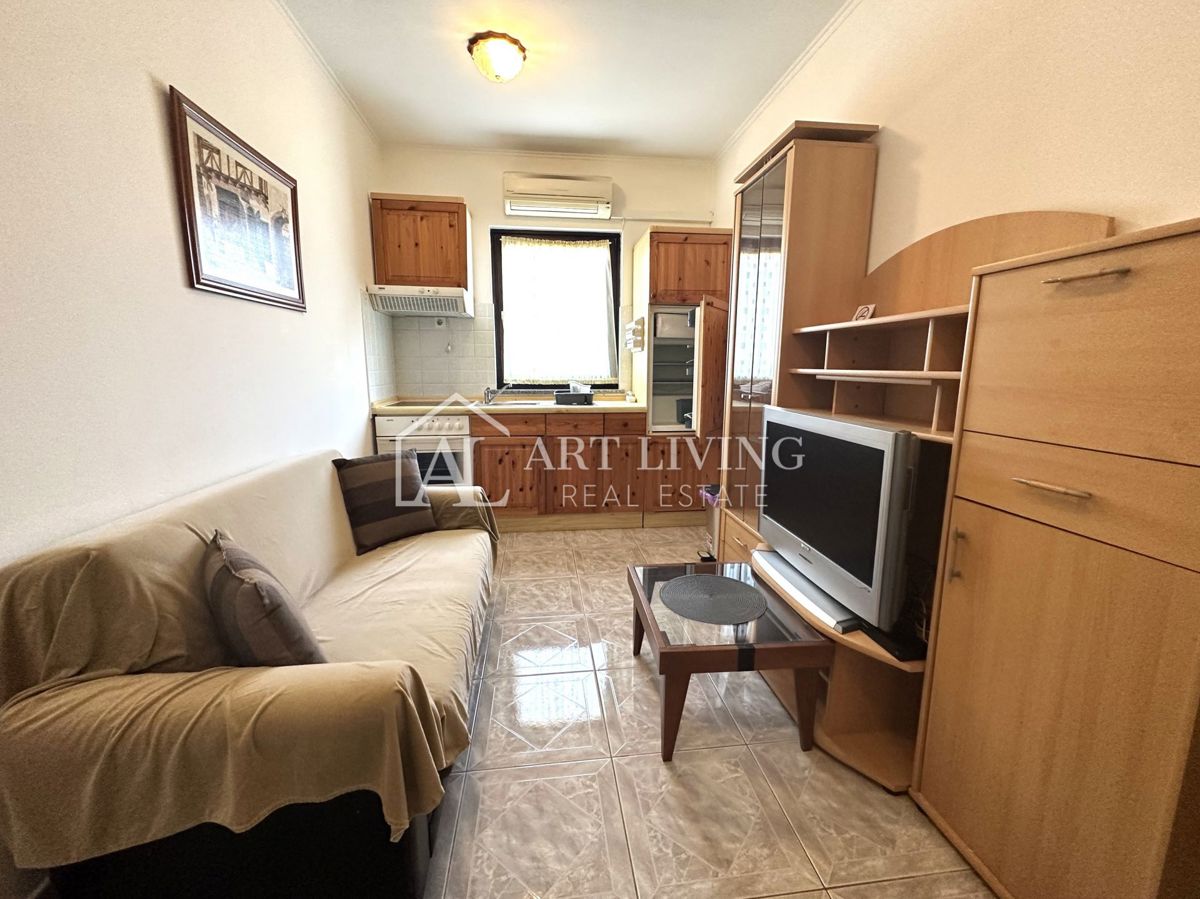 Umago, dintorni - Appartamento con una camera da letto, a 500 m dal mare - OPPORTUNITÀ