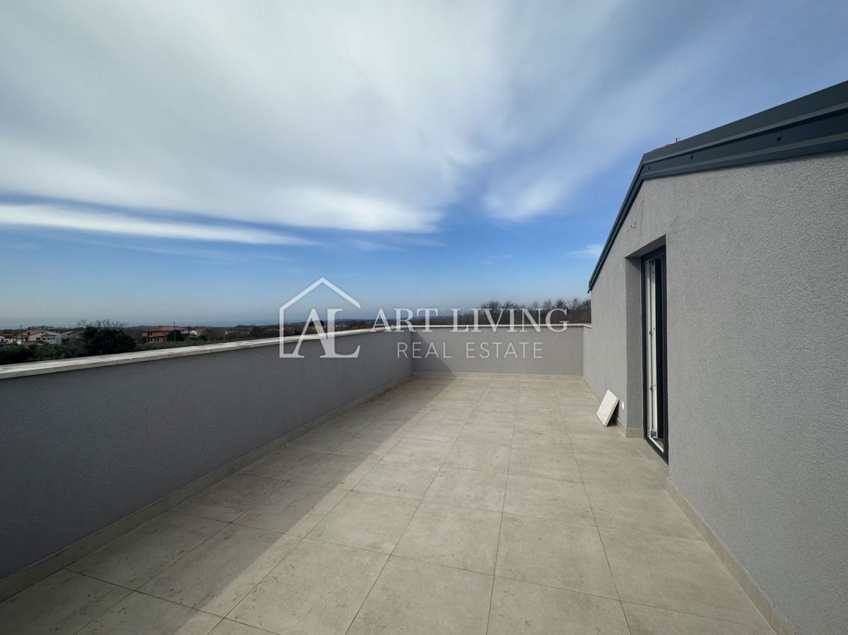 Parenzo, dintorni: appartamento su due piani con tre camere da letto e un'esclusiva terrazza sul tetto.