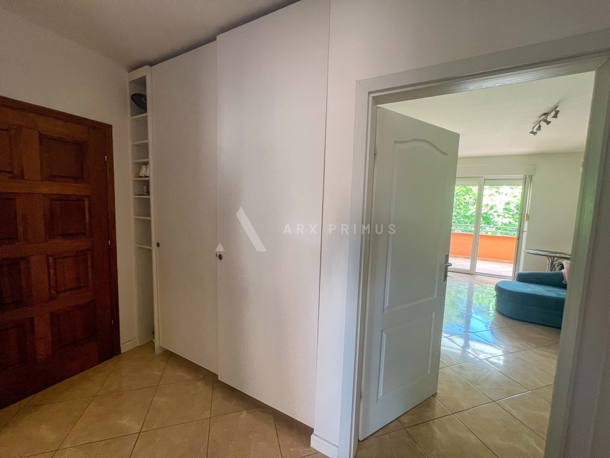 Stan na izvrsnoj poziciji, Zambratija, Umag