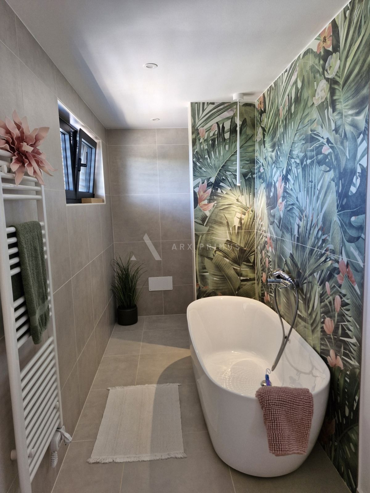 Moderna vila s bazenom i pogledom na more, Murine, Umag