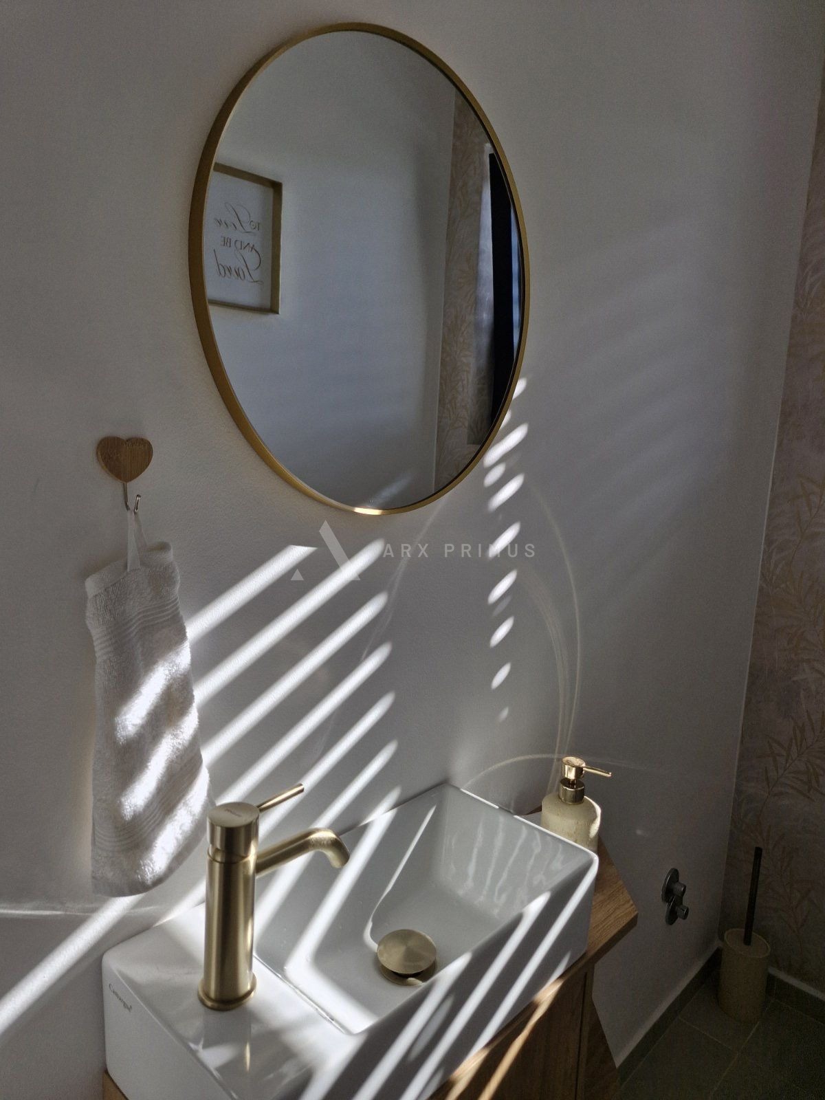 Moderna vila s bazenom i pogledom na more, Murine, Umag