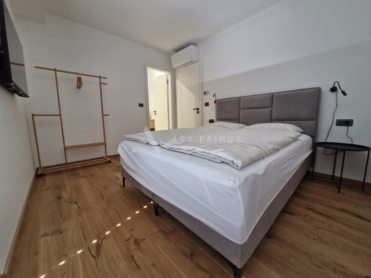 Moderna vila s bazenom i pogledom na more, Murine, Umag