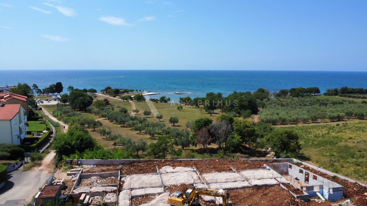 Prekrasna vila u nizu na vrhunskoj lokaciji, Zambratija (Umag)